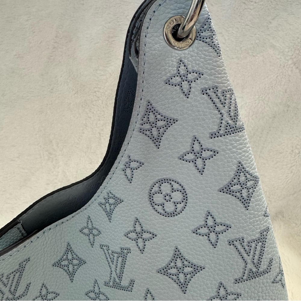 Louis Vuitton Blue Mahina Leather Caramel Bag - Picture 4 of 16